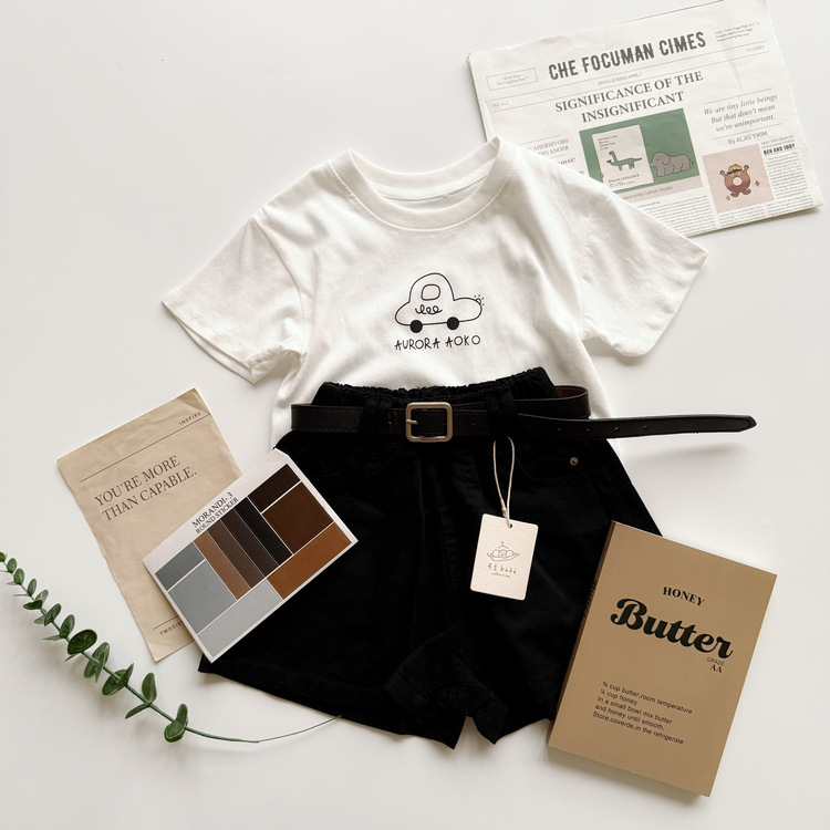 線條小汽車上衣