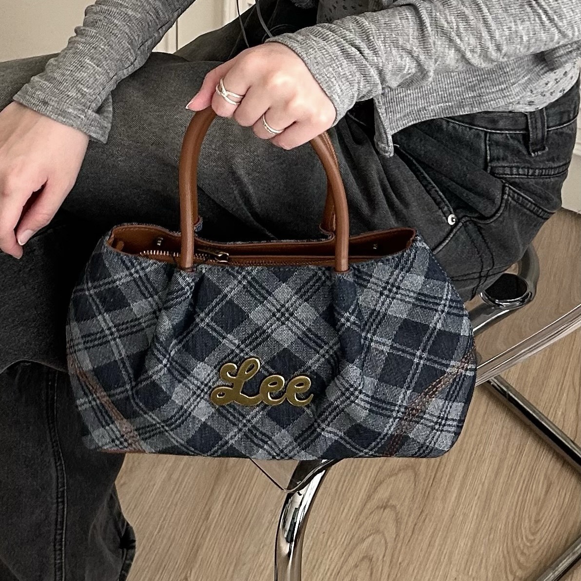 （現貨）LEE 英倫風 復古格紋 手提 斜背包 LE250271M