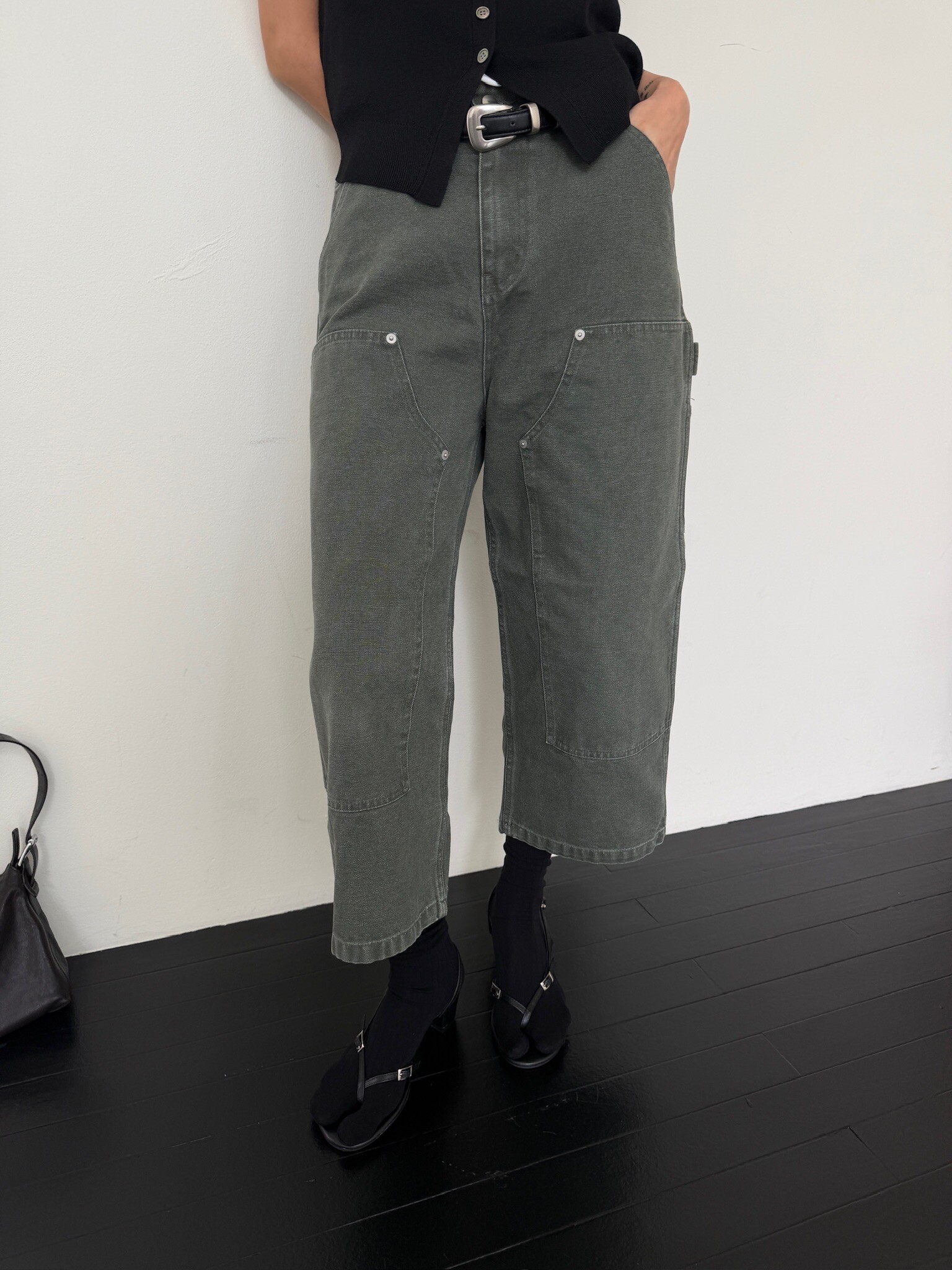 Tapered cargo trousers