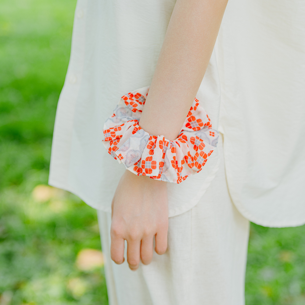 Flower-like Hair Scrunchie/Begonia Glass & Old Ceramic Tile/Spring Plum Red