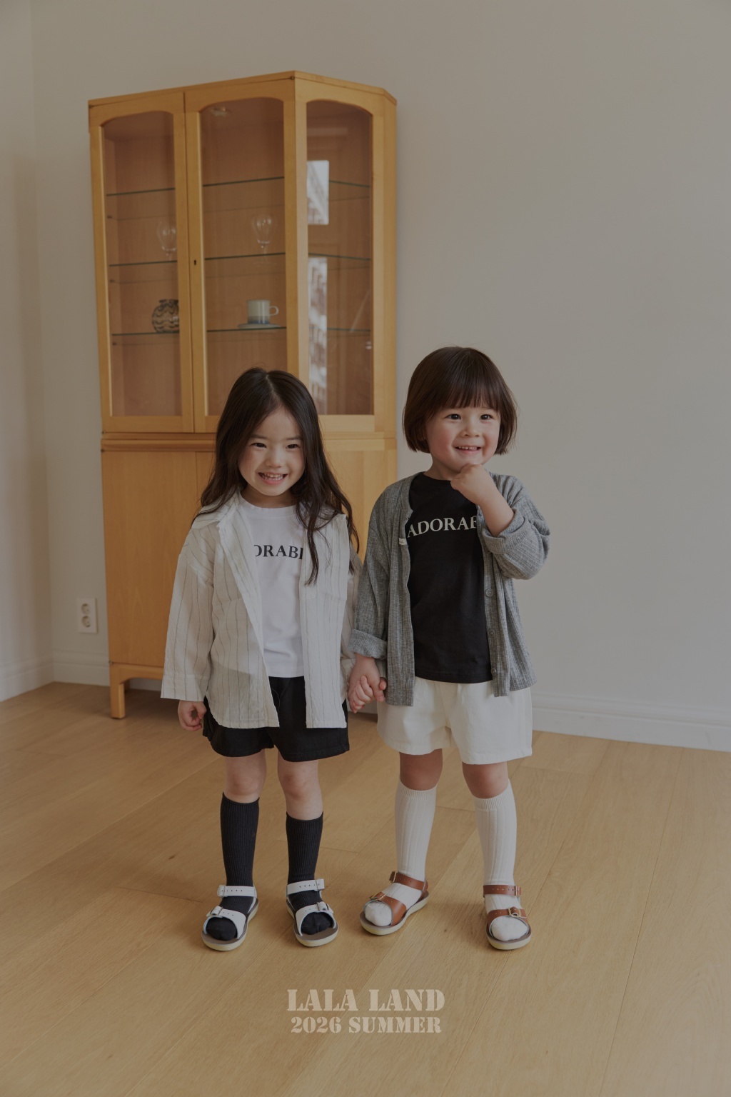 韓國🇰🇷LALA LAND Adorable黑白Ｔ恤(XS-XL)