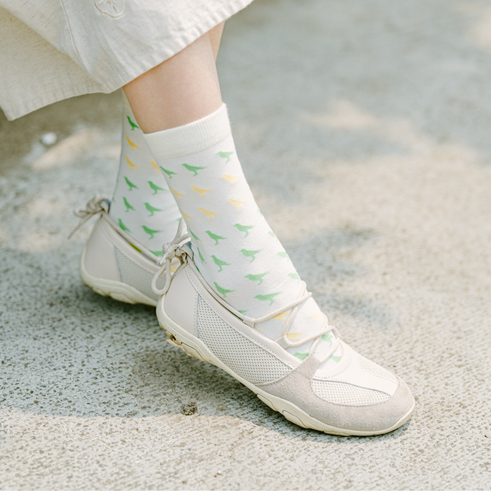 印花樂緹花中長襪/台灣八哥/白綠