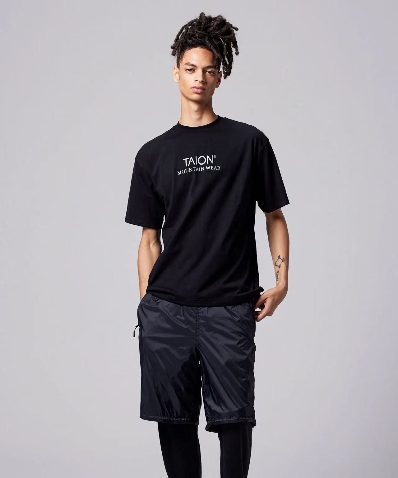 TAION MOUNTAIN ONE POINT T-SHIRT TAION-TS01MT BLACK