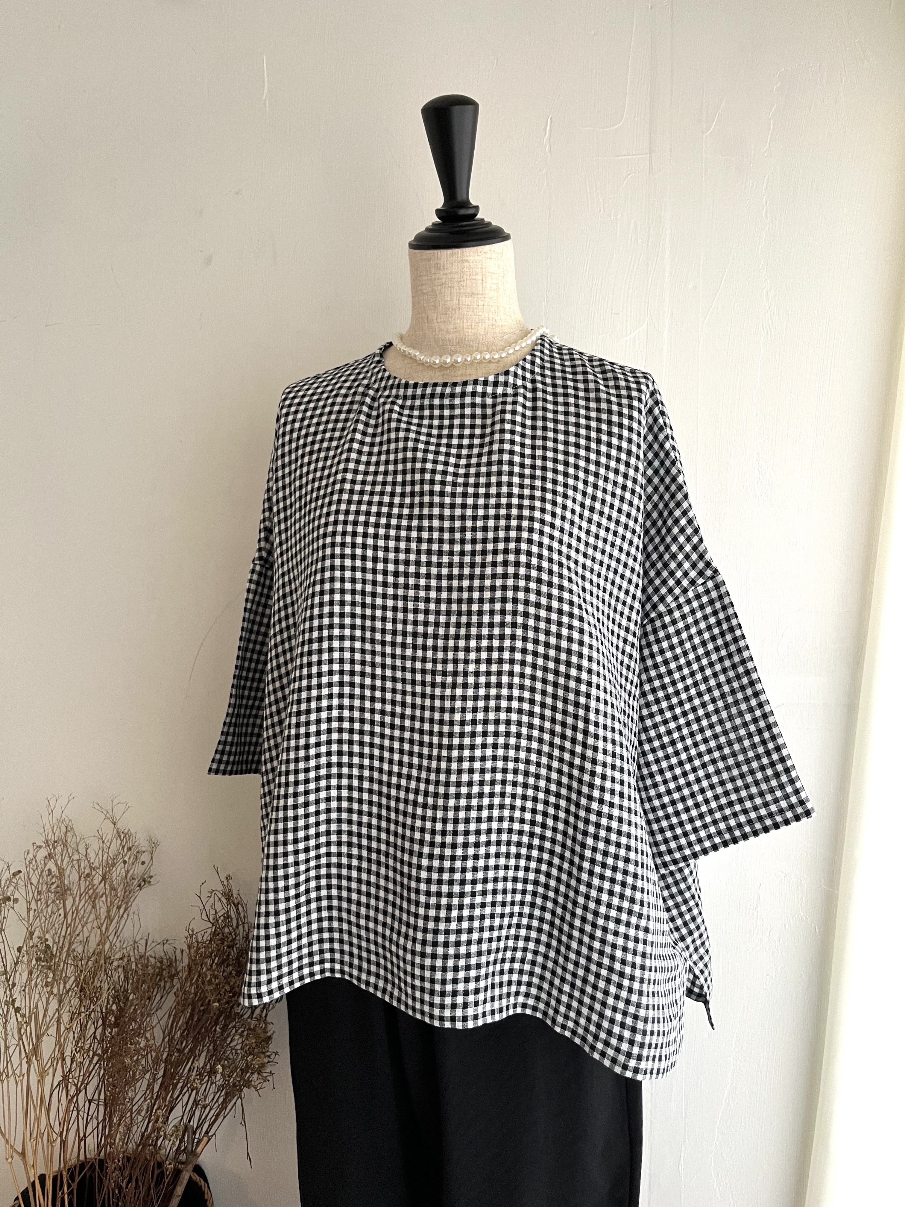 日本製nachukara黑白色格仔圓領top