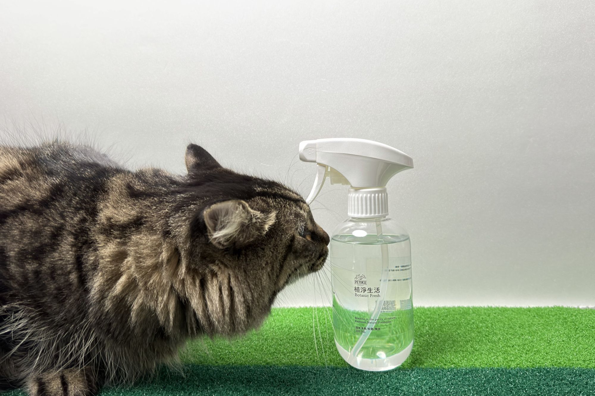 派庫植淨生活除臭噴霧，選用日本sp除臭專利，有效中和臭味分子。