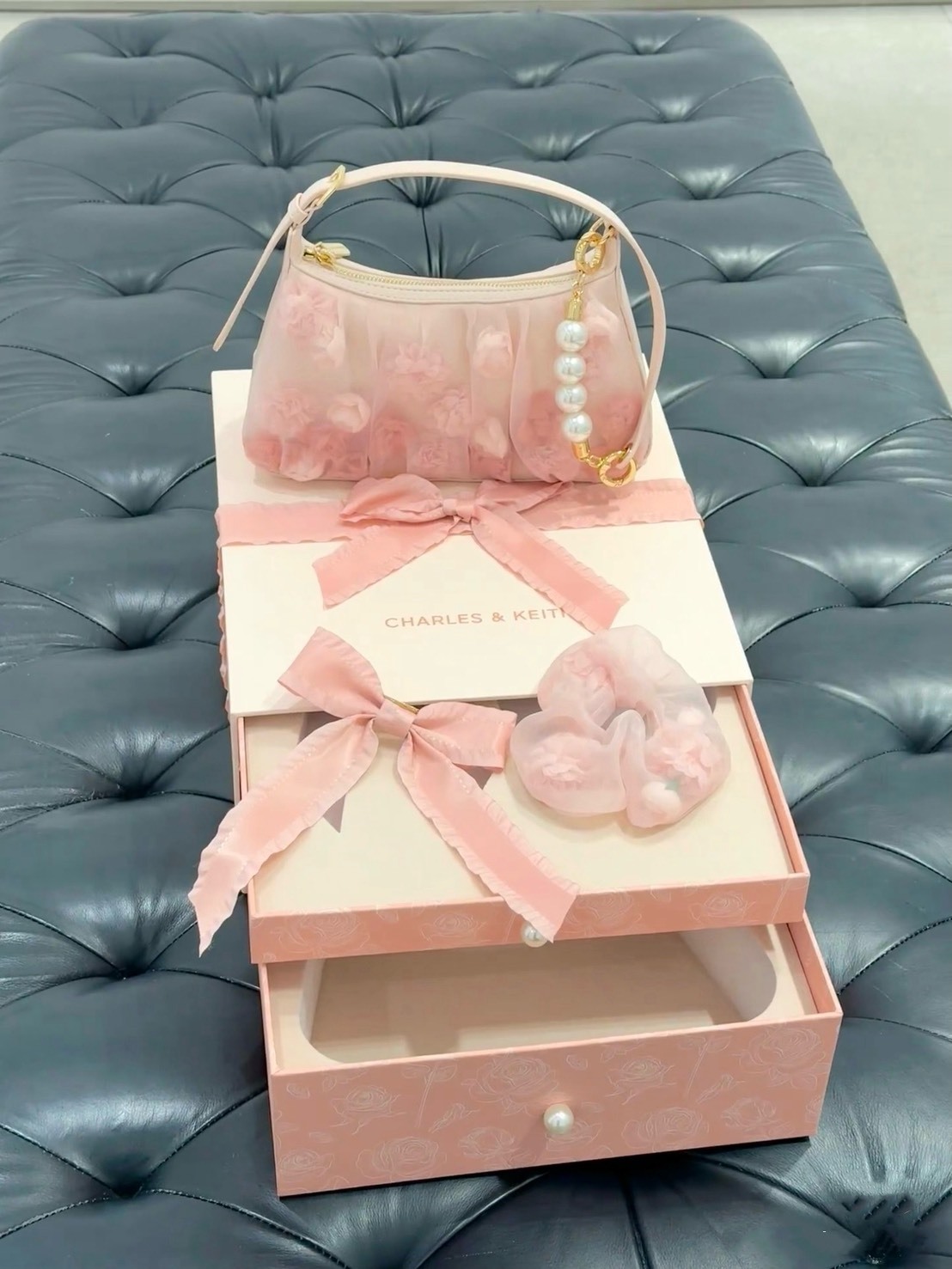 【現貨】Charles & Keith 小CK 520限定 花朵包 禮盒