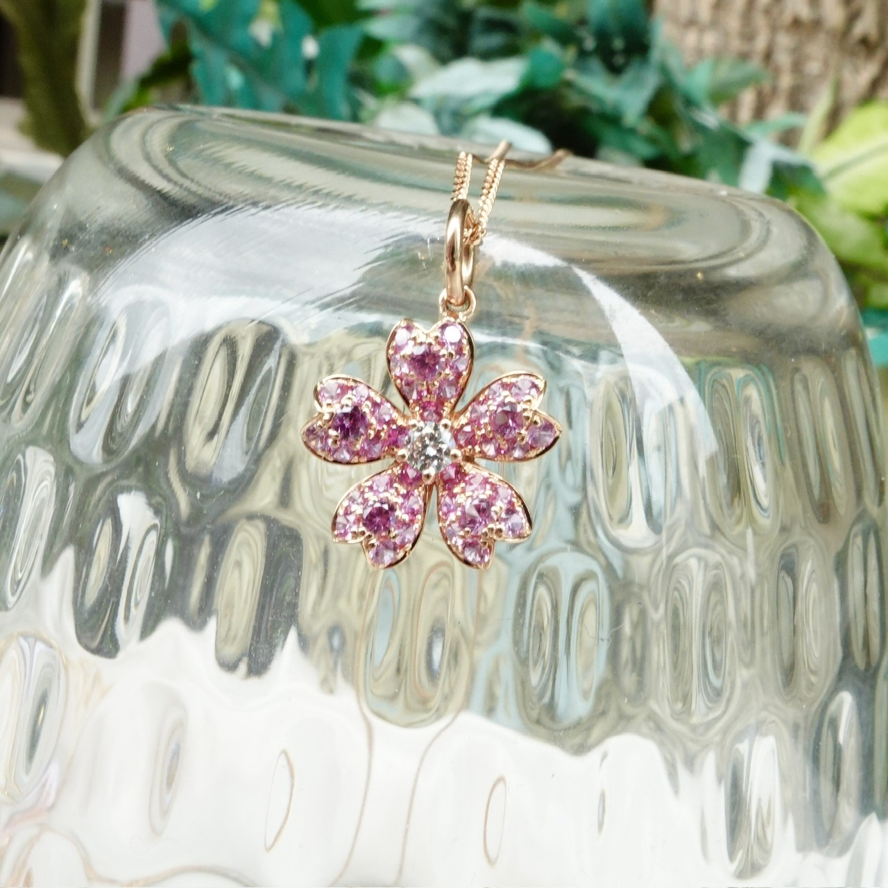 18K金粉紅藍寶石鑽石套鍊-櫻花