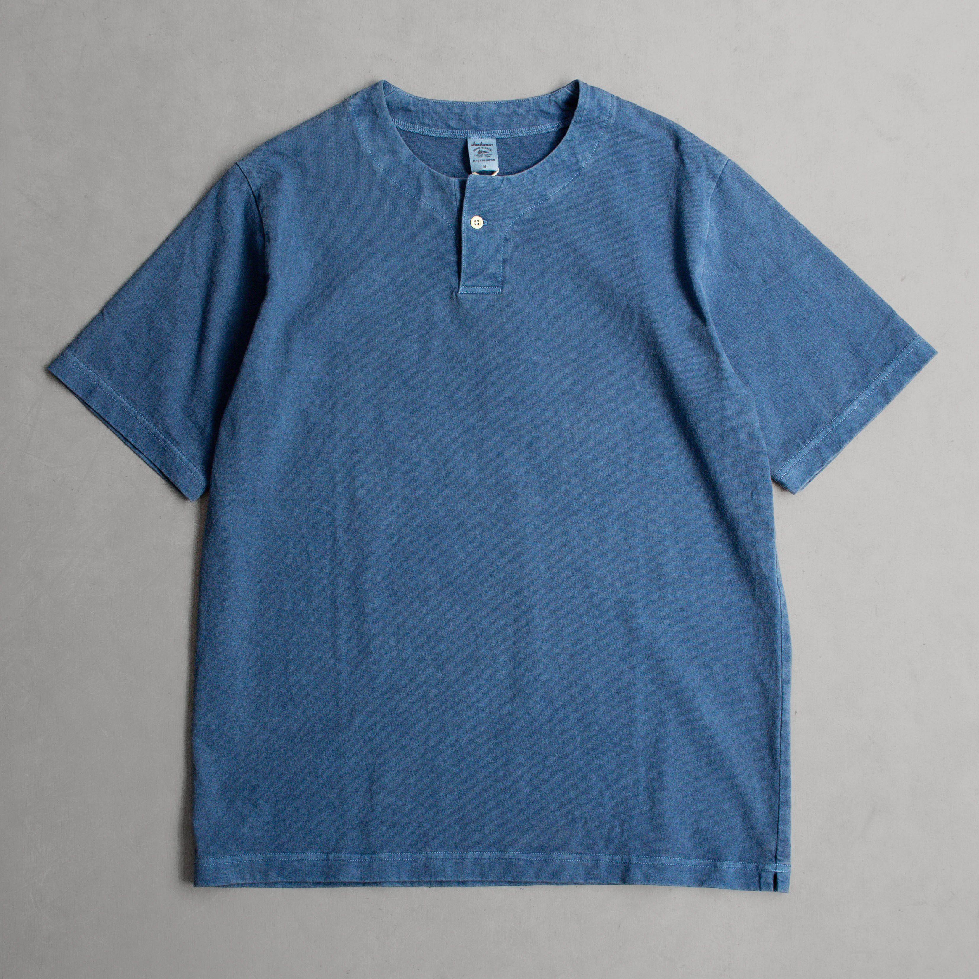 JACKMAN HENLEY NECK PIGMENT T-SHIRT 日本製 水洗藍 亨利領 短袖 T恤