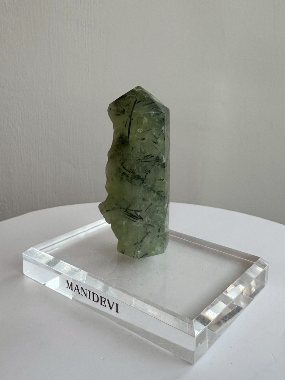 翡翠葡萄石 Prehnite