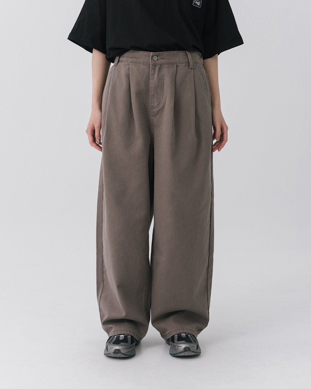 Washed design, cocoon-shaped fabric trousers, available in two colors. 1/2/3【04102047】in stock+pre-order