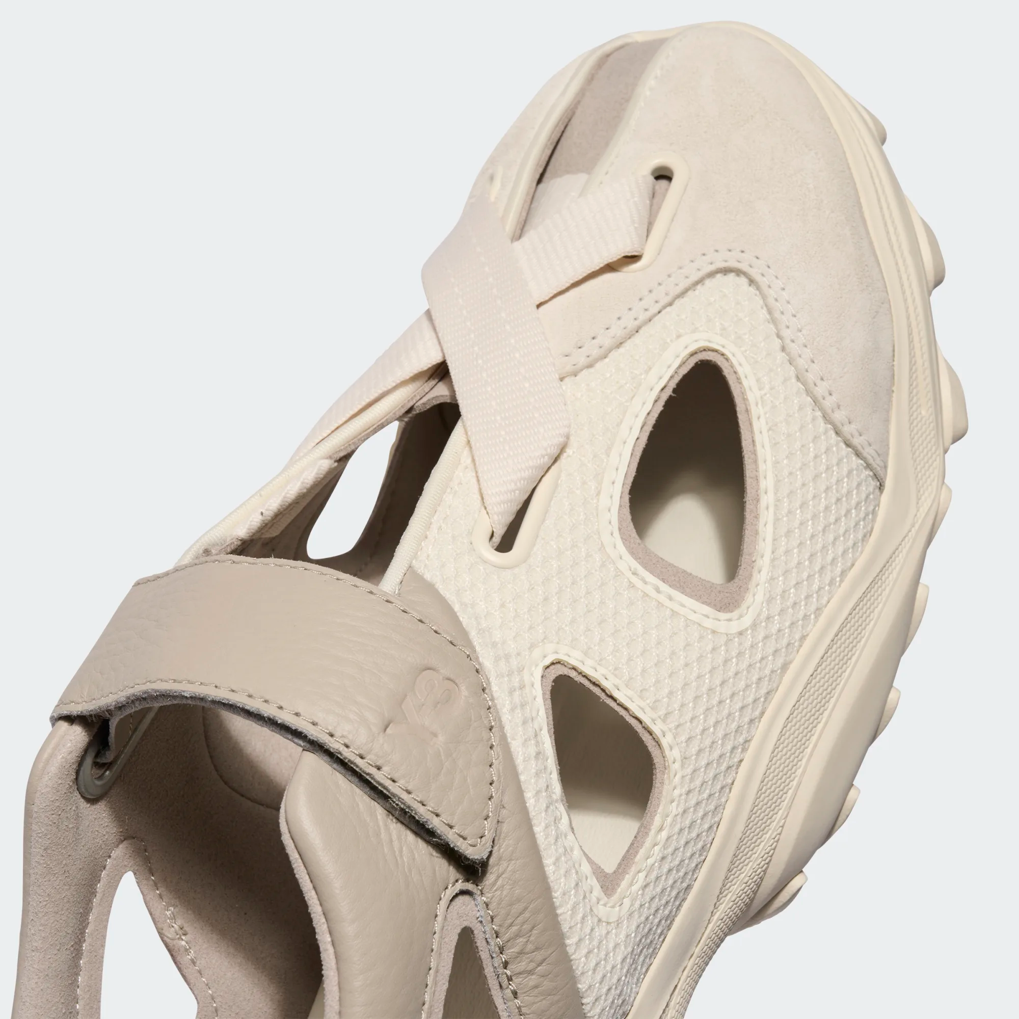 【 Y-3 GSG9 SANDAL 頂級皮革鞋款 - 白灰 】