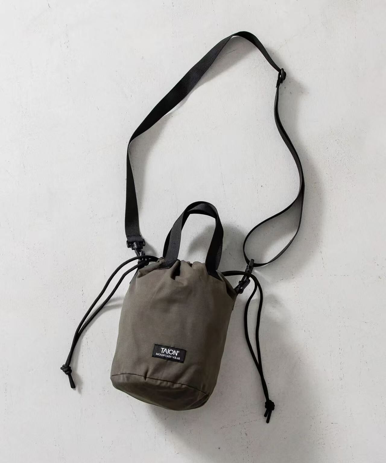 TAION NON DOWN MOUNTAIN BUCKET BAG TAION-DS01MT D.OLIVE