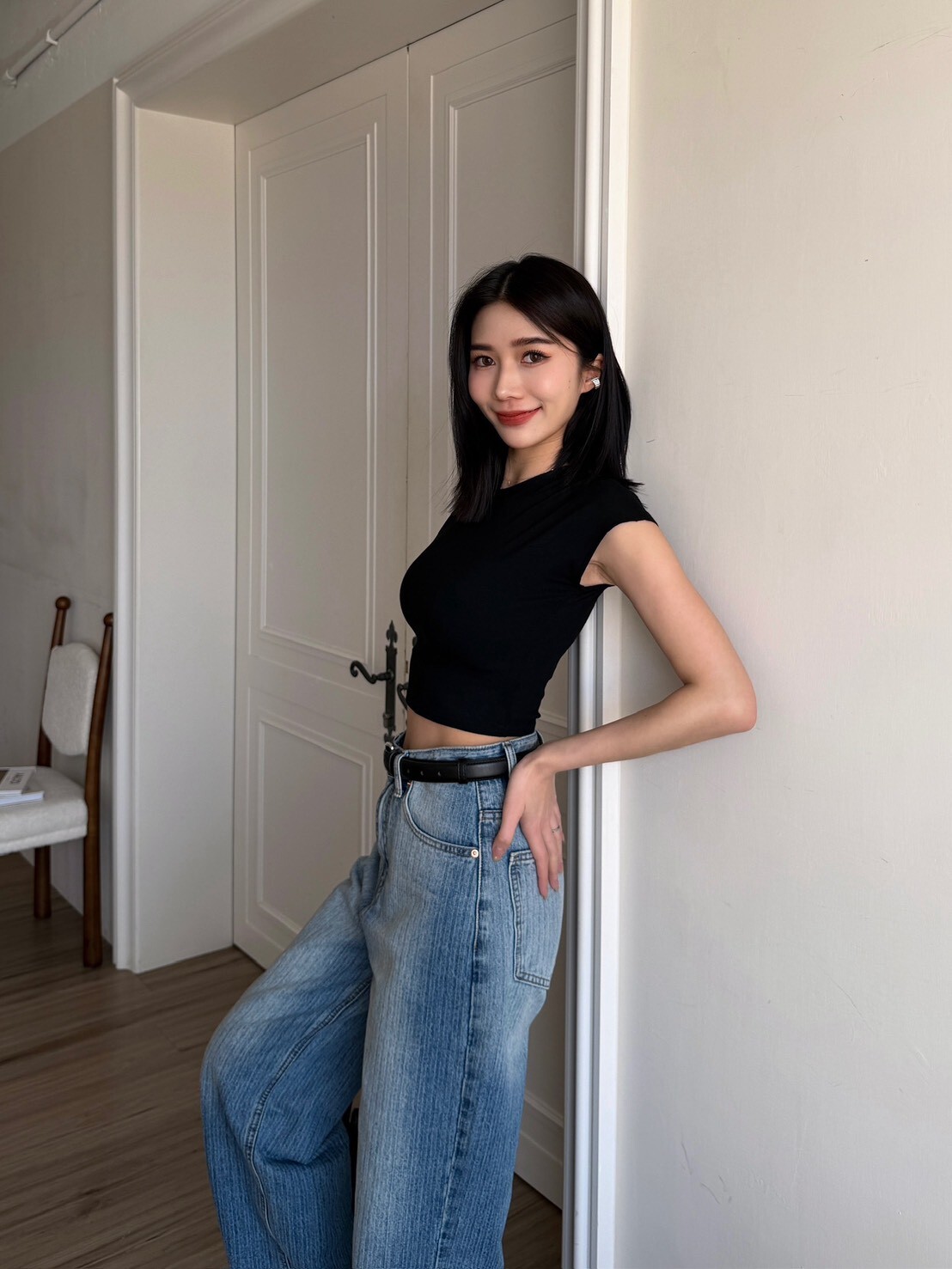 好身材彈力素面上衣