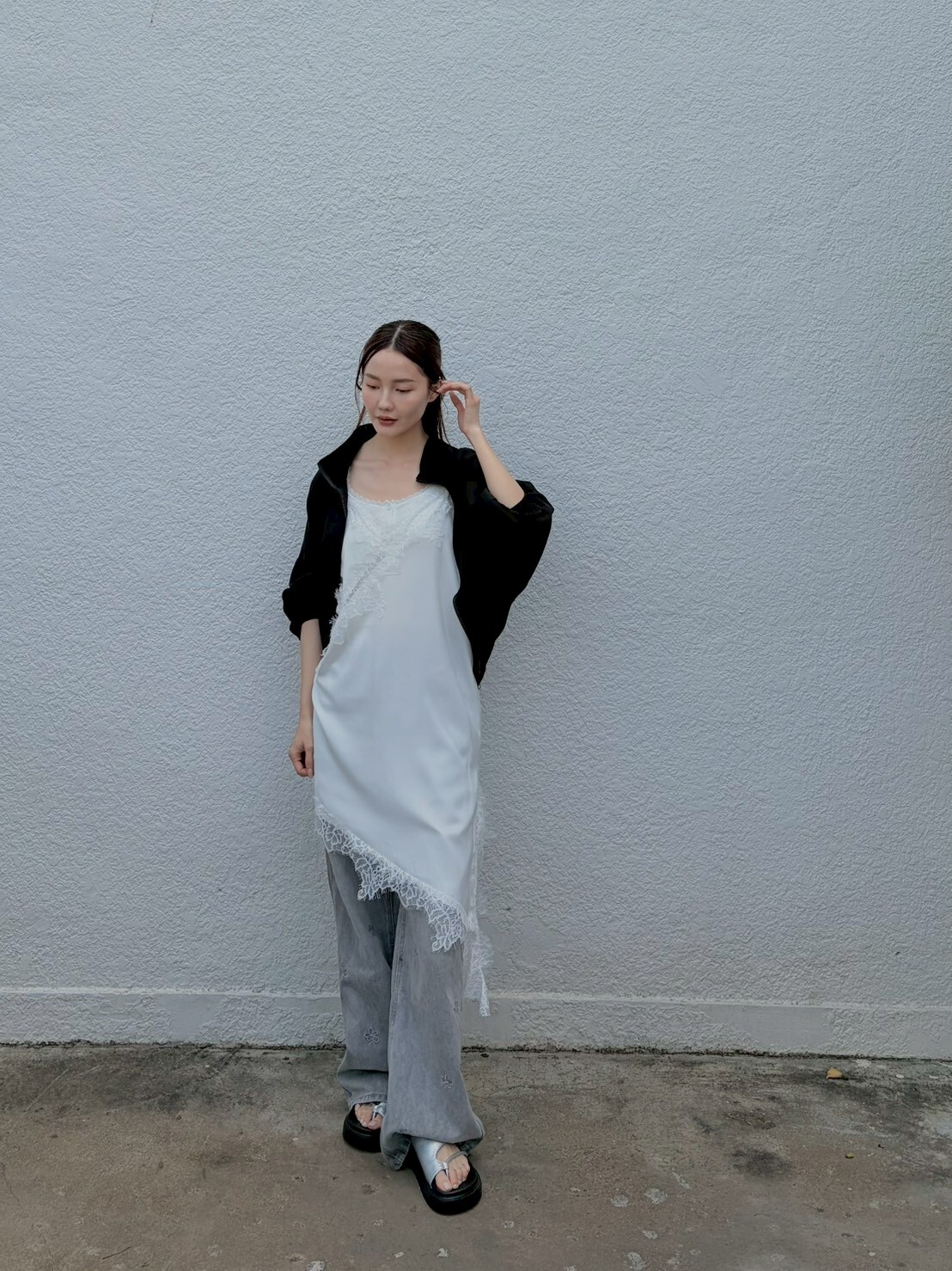 拼接蕾絲滑面料背心裙K2575A