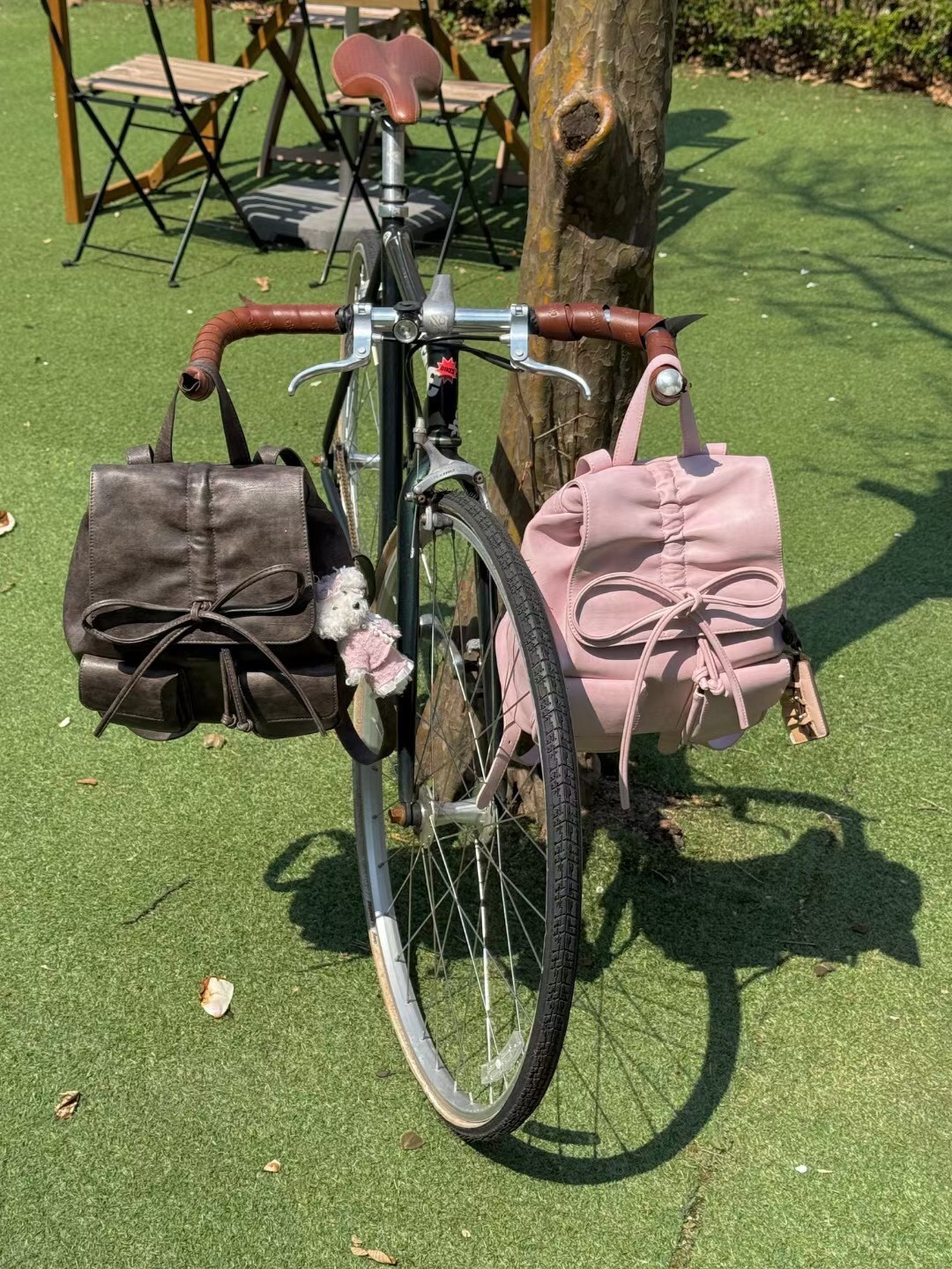 Leonie - 翻蓋蝴蝶結雙肩包