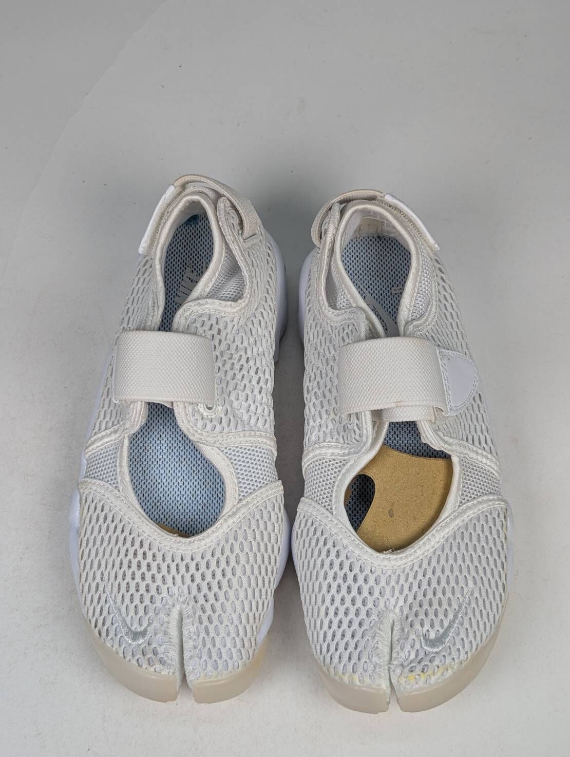 微瑕疵-左右腳鞋面、鞋底泛黃 848386-100/6 W NIKE AIR RIFT BR 忍者鞋 白色