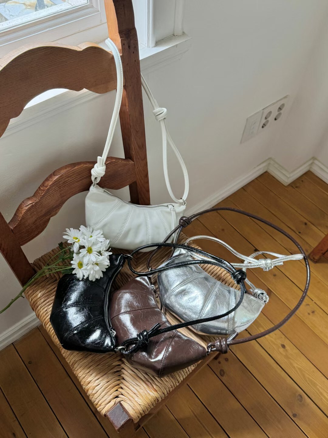 Leonie - 手工牛皮牛角包