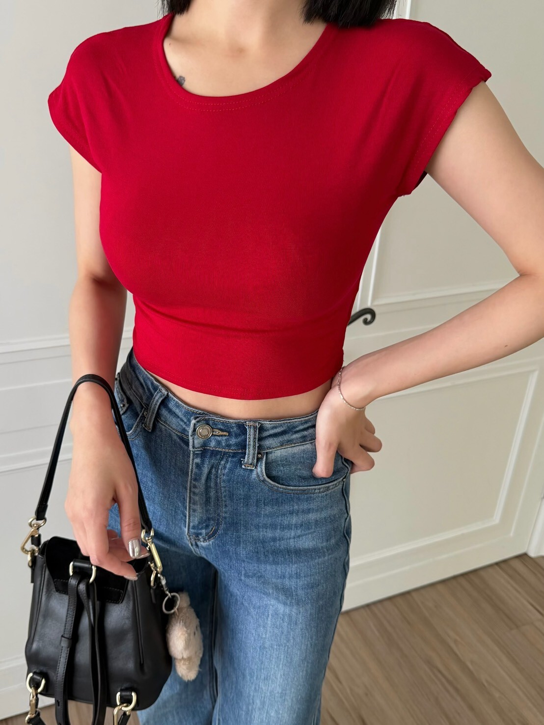 好身材彈力素面上衣