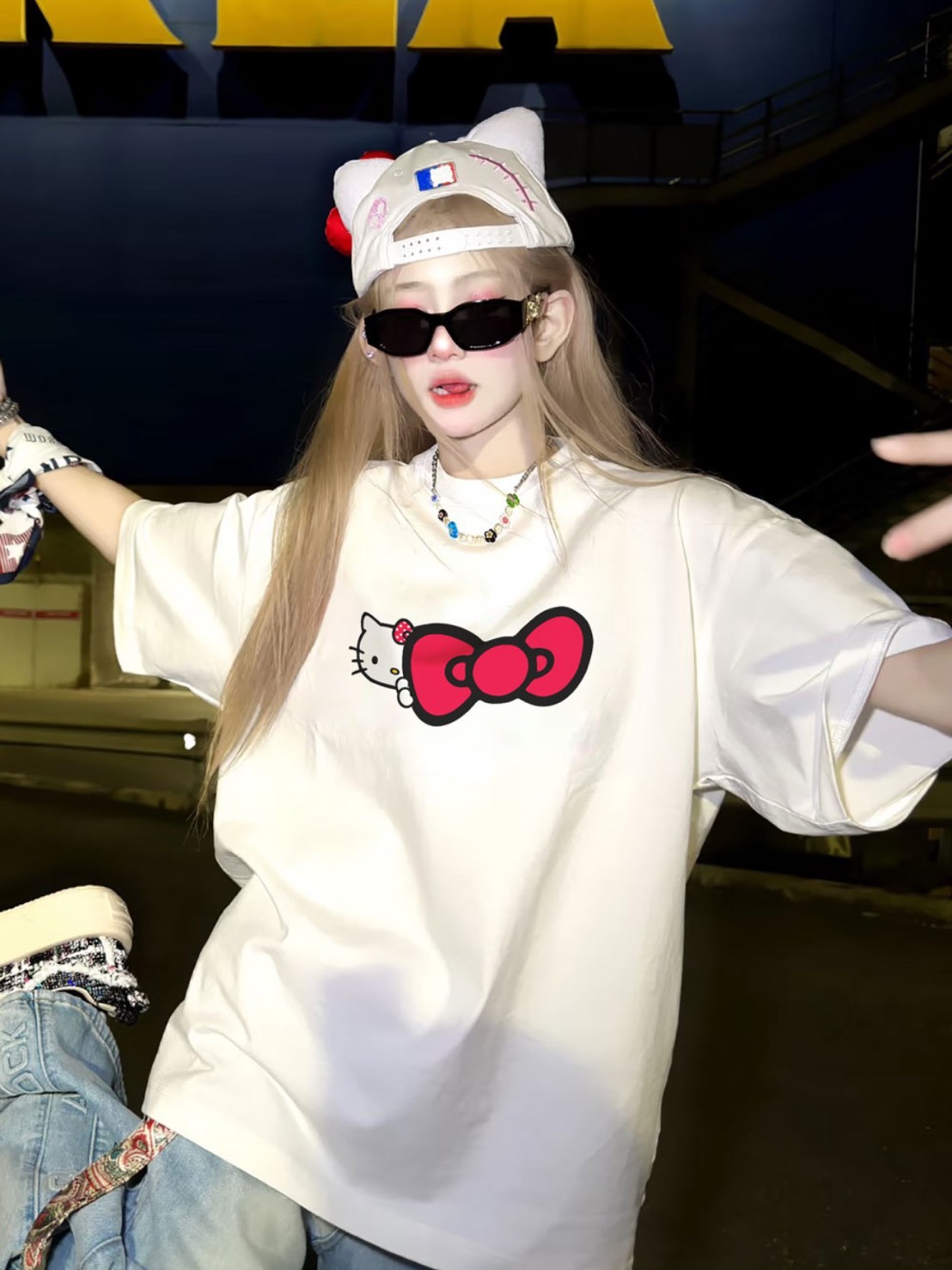 正版授權 SANRIO 三麗鷗 X HELLO KITTY 聯名款 落肩 純棉 短袖