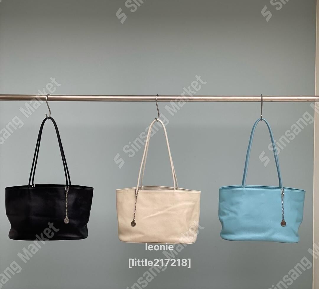 Leonie - 滑面絲面單肩包