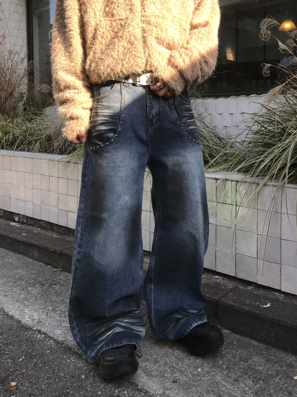 韓國 做舊 髒污 鉚釘 Baggy 牛仔褲