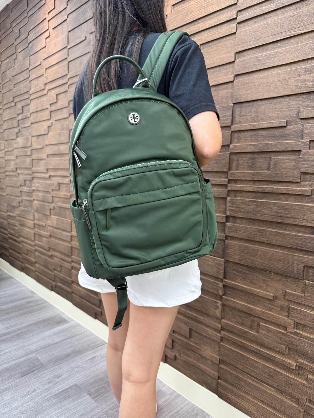 LYS01804 Tory Burch 超輕身尼龍背囊