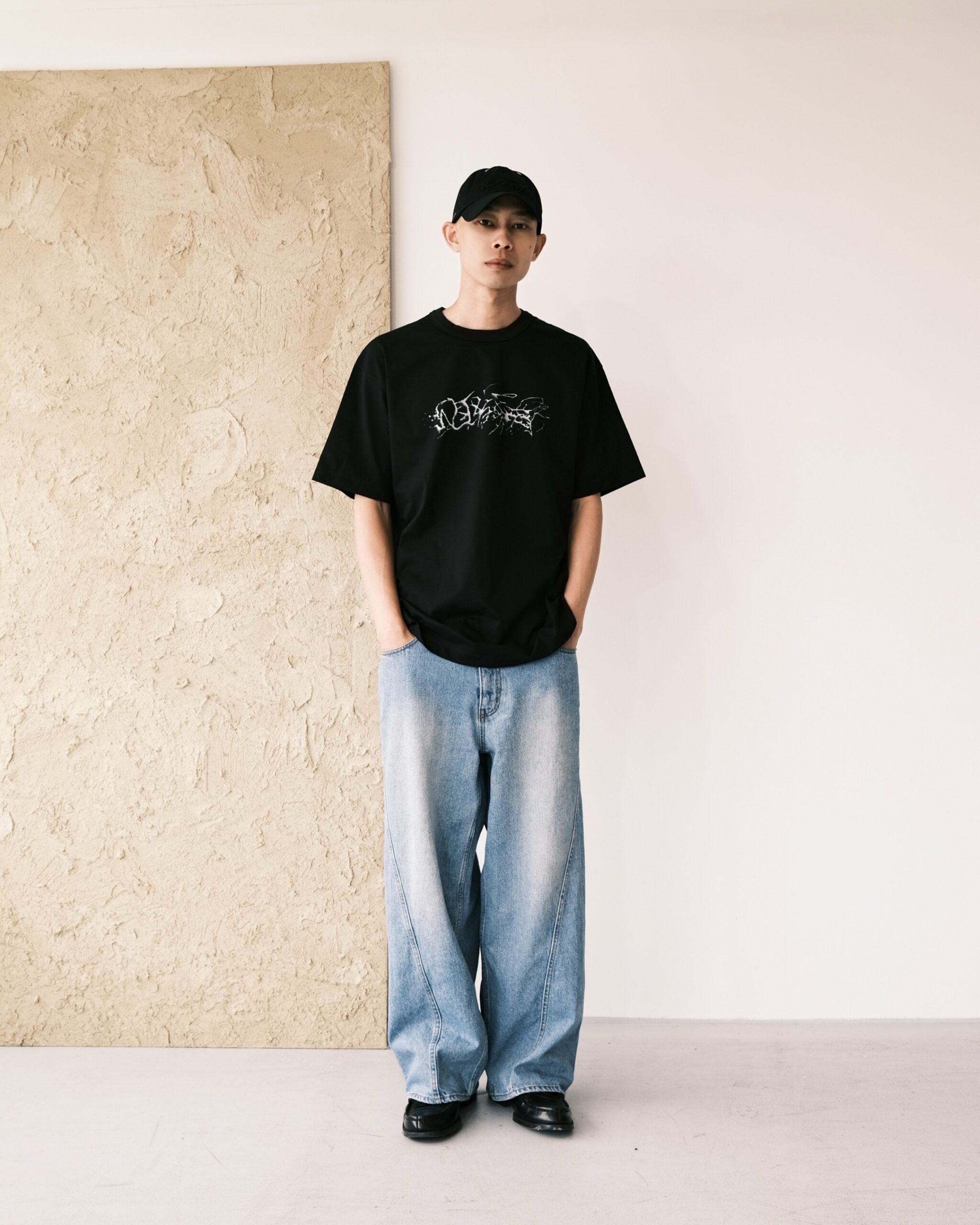 Neverland｜Twig Tee (Black)