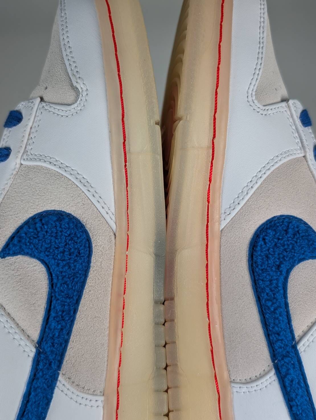 微瑕疵-鞋帶扣環和鞋底泛黃 FD4203-161/7 Nike Dunk Low “Year Of The Rabbit”兔年 白藍紅 男