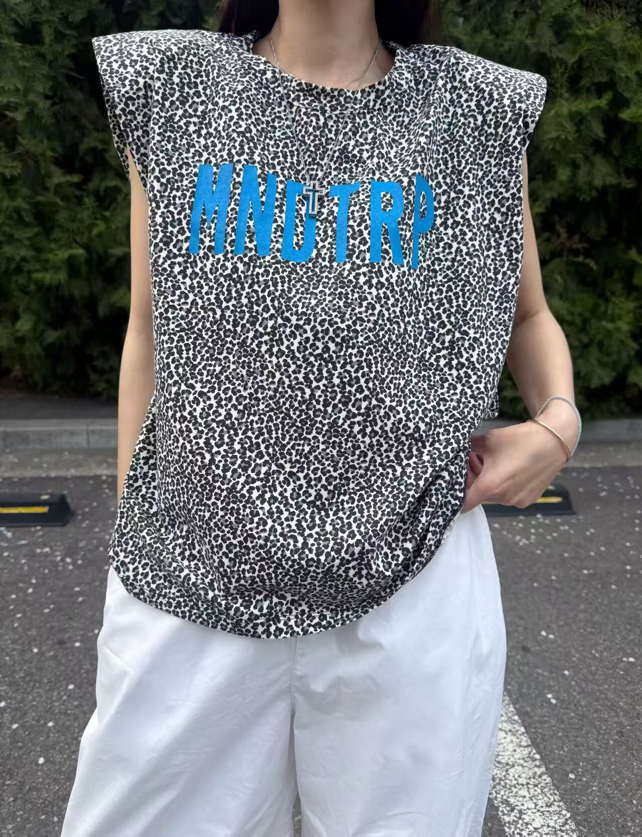 TOP