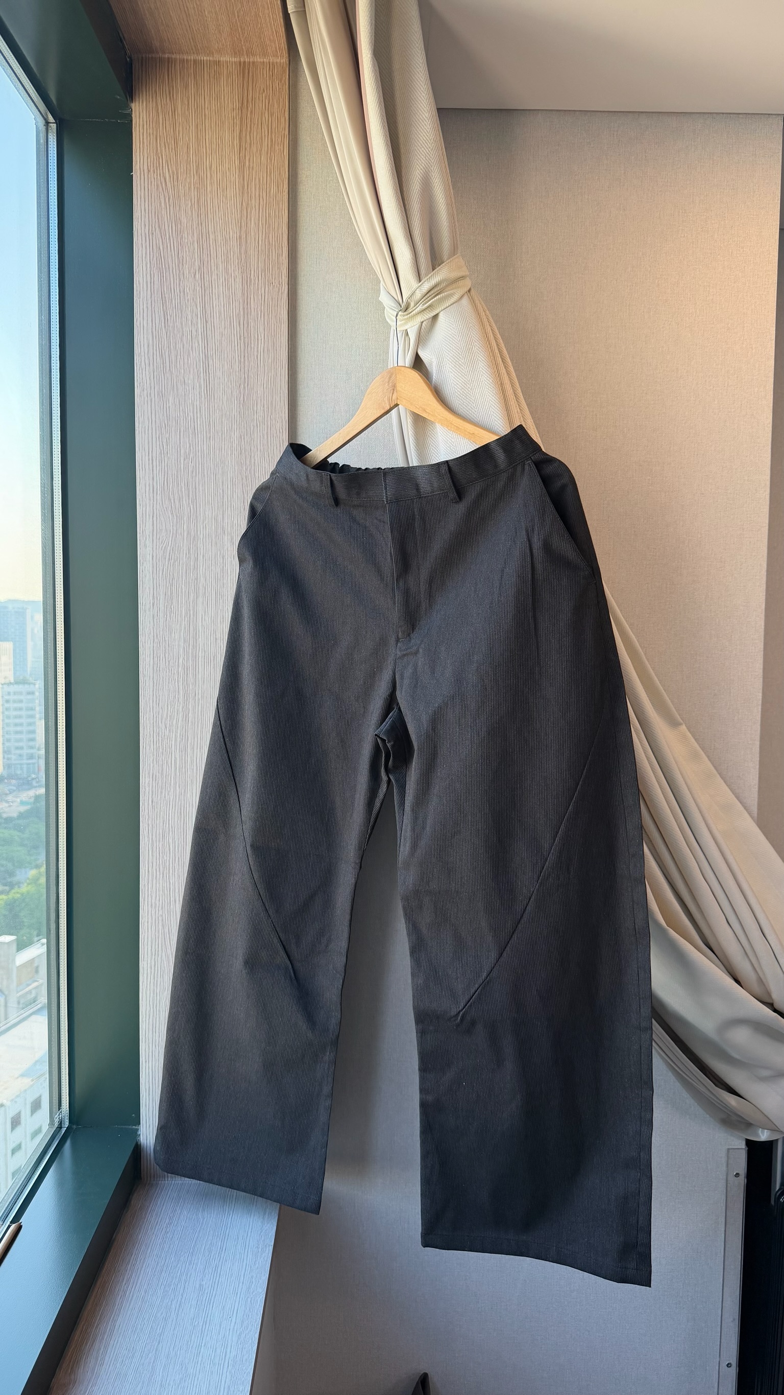 A16 細坑紋彎刀工作褲（鬆緊）