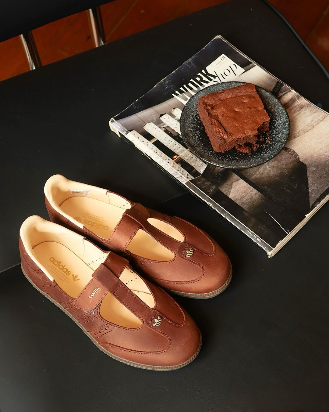 Adidas Originals Samba Jane 日本新款 牛皮系列 咖啡棕 瑪莉珍鞋 HP7130