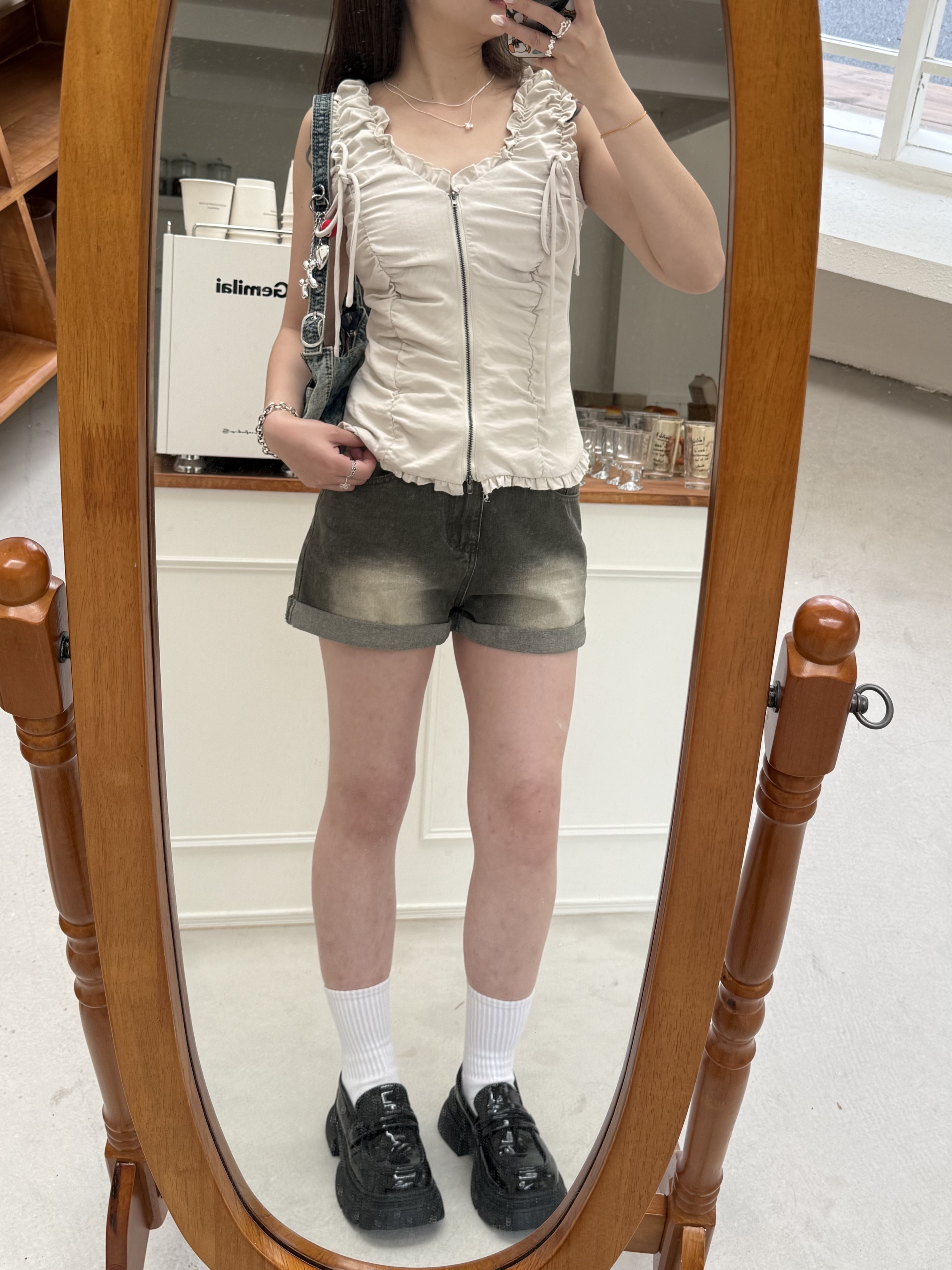 附皮帶刷色反折短褲