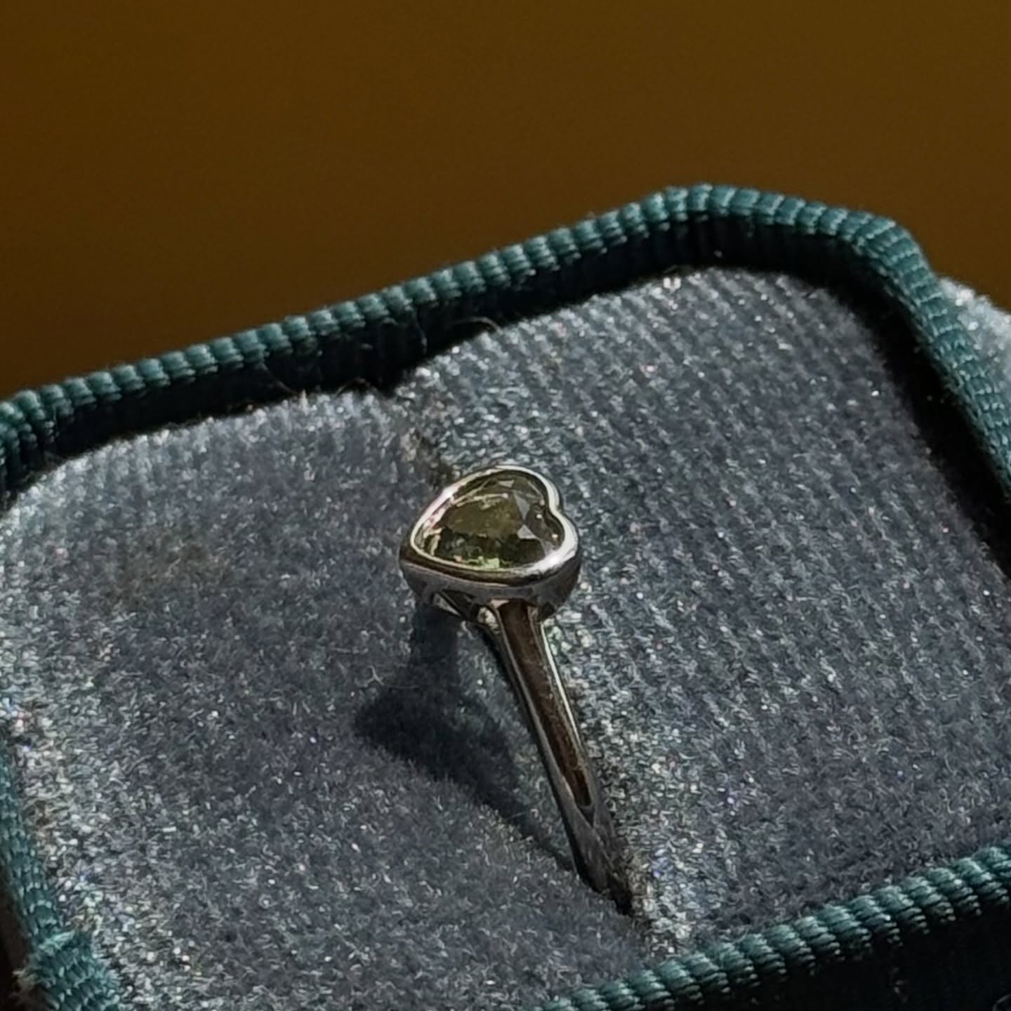 [原石] 捷克隕石 愛心 925銀戒指（附證書）