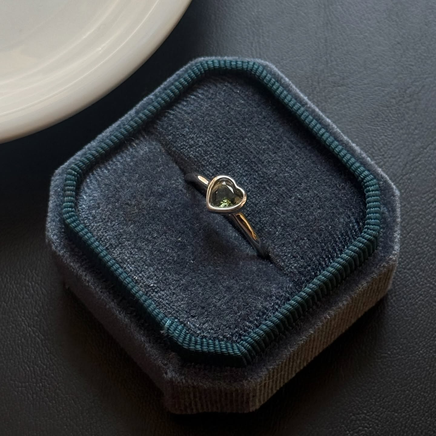 [原石] 捷克隕石 愛心 925銀戒指（附證書）