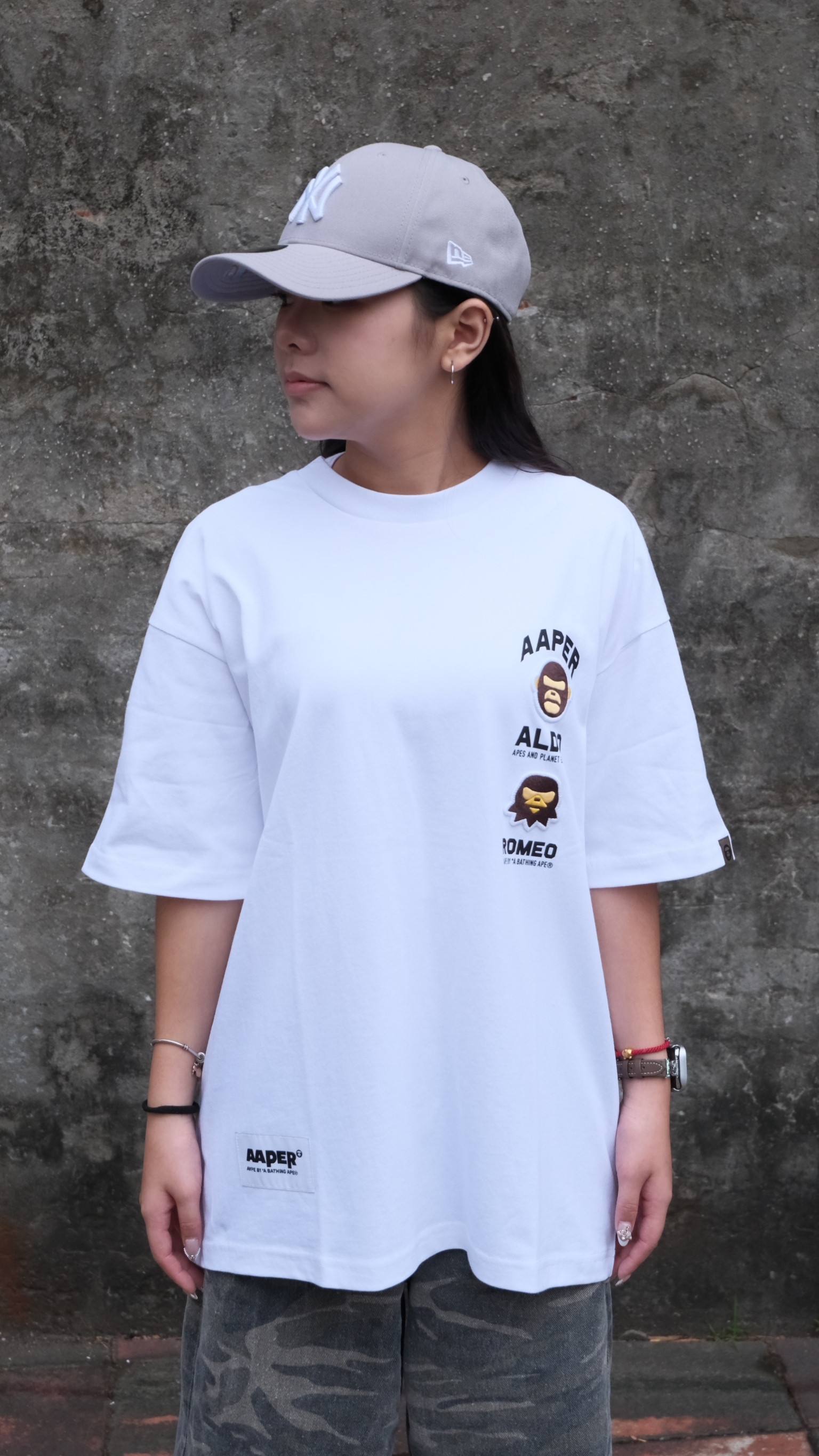 AAPE 26SS 猿人卡通刺繡圖短袖  AAPTEM1831XXQ