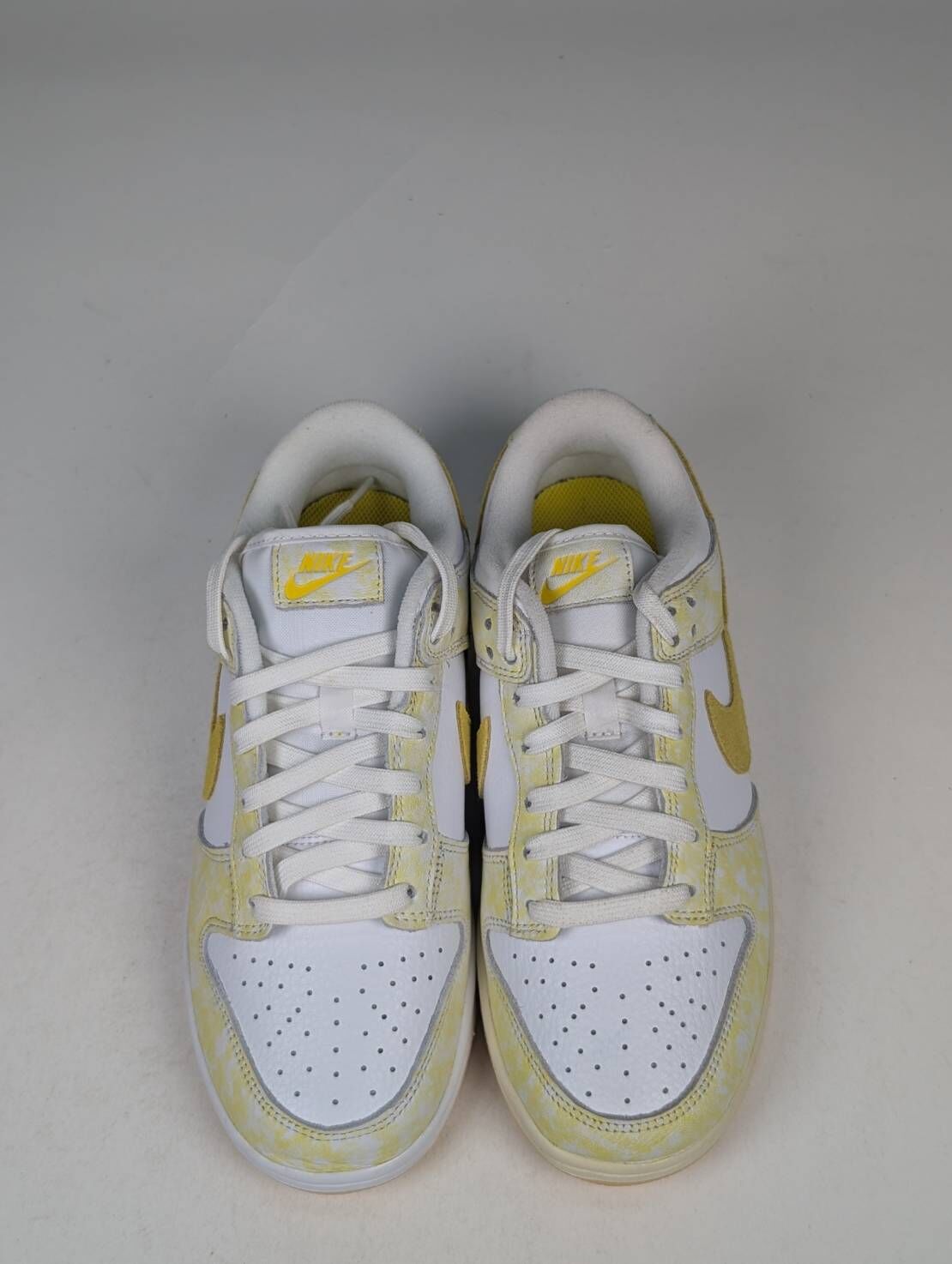 微瑕疵-雙腳明顯色差&左腳腳底泛黃 DM9467-700/7.5 Nike Dunk Low '' Yellow Strike '' 檸檬黃 女款