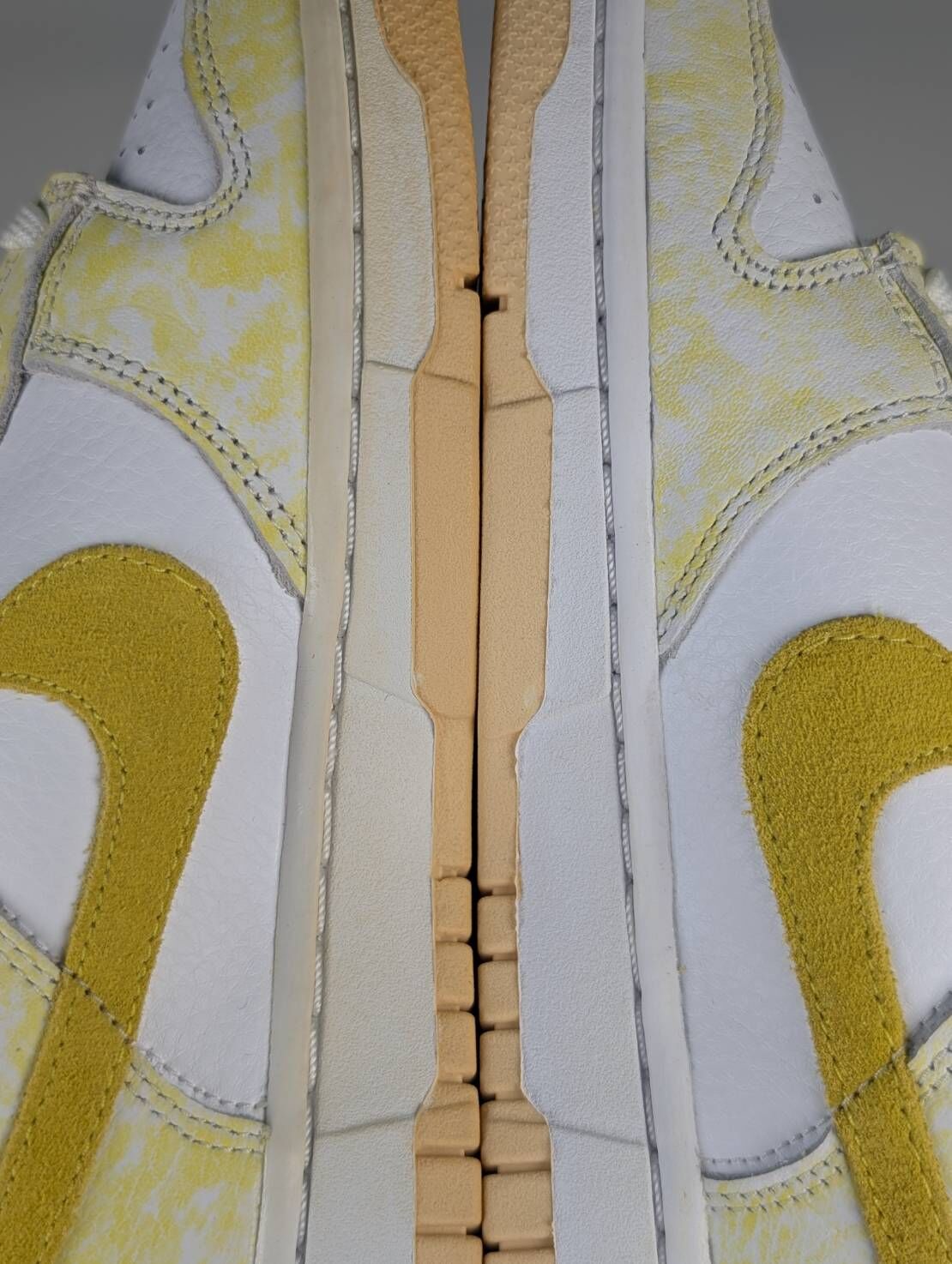微瑕疵-雙腳明顯色差&左腳腳底泛黃 DM9467-700/7.5 Nike Dunk Low '' Yellow Strike '' 檸檬黃 女款