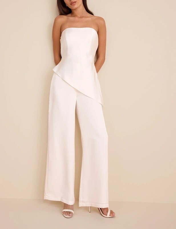 Lux Cocktail白色緞面垂領露背斜襬連身長褲