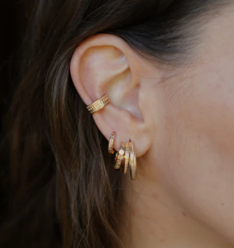 1WK0414-128 [WAEKURA] Earcuff Eline Gold #WAEEAR01721000X (A-LX-E)