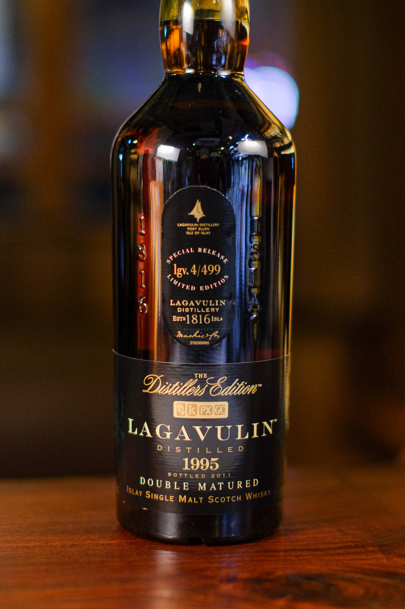 Lagavulin Distillers Edition 1995/2011 (1gv.4/499) 43% 1L