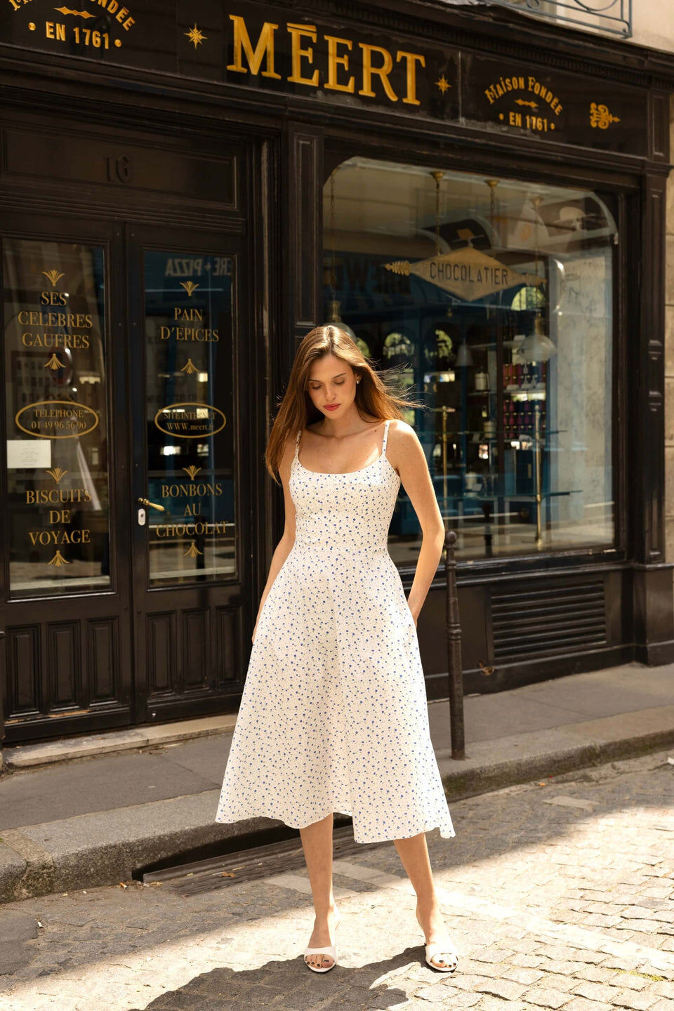 1GL0426-034 [GAALA] Antonia Cotton Dress White Floral (EU)