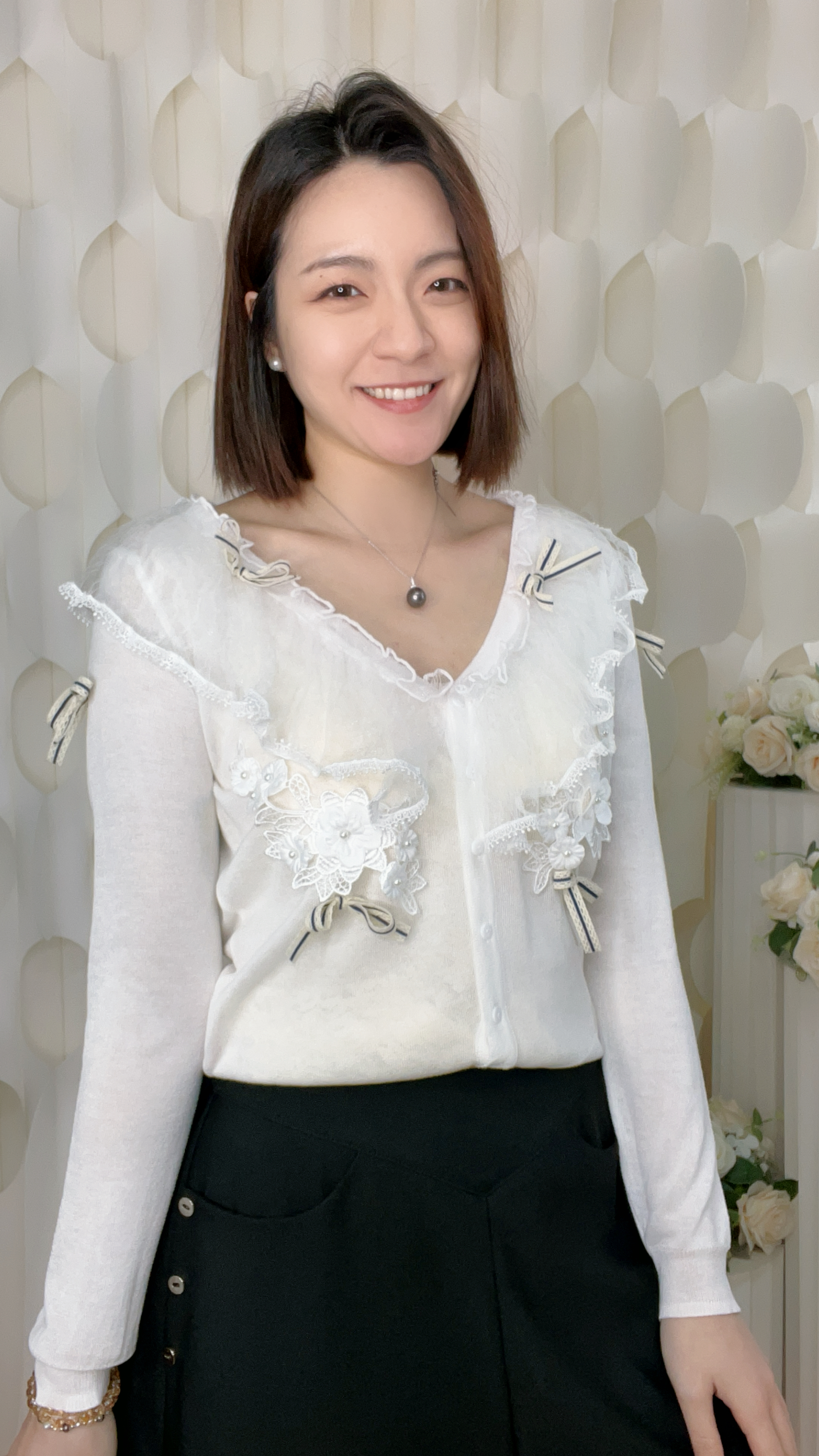 立體花刺綉LACE邊針織薄外套（胸36-40 腰34-38 長21吋）26051 #2404clo