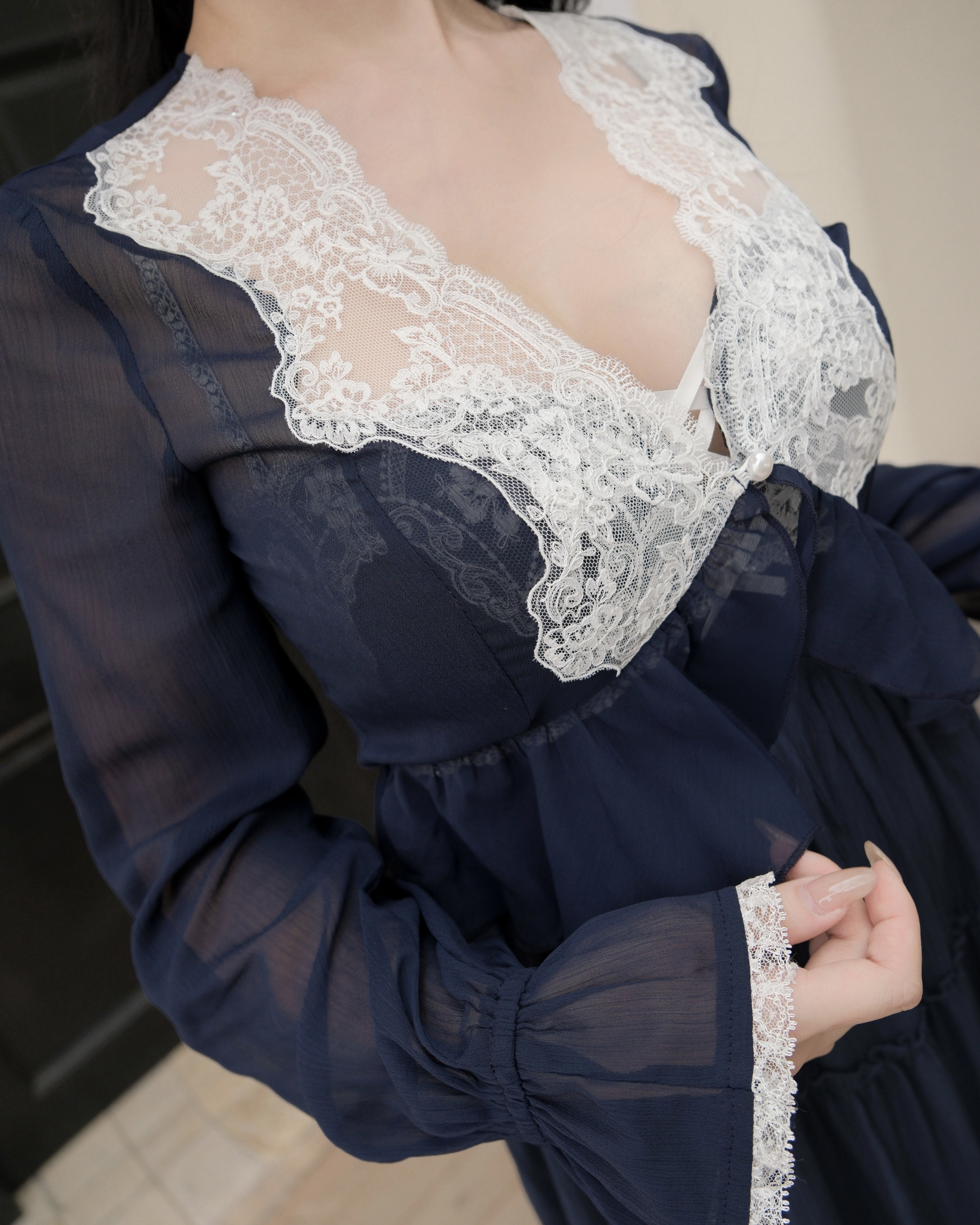 訂製-古典重工蕾絲雪紡罩衫