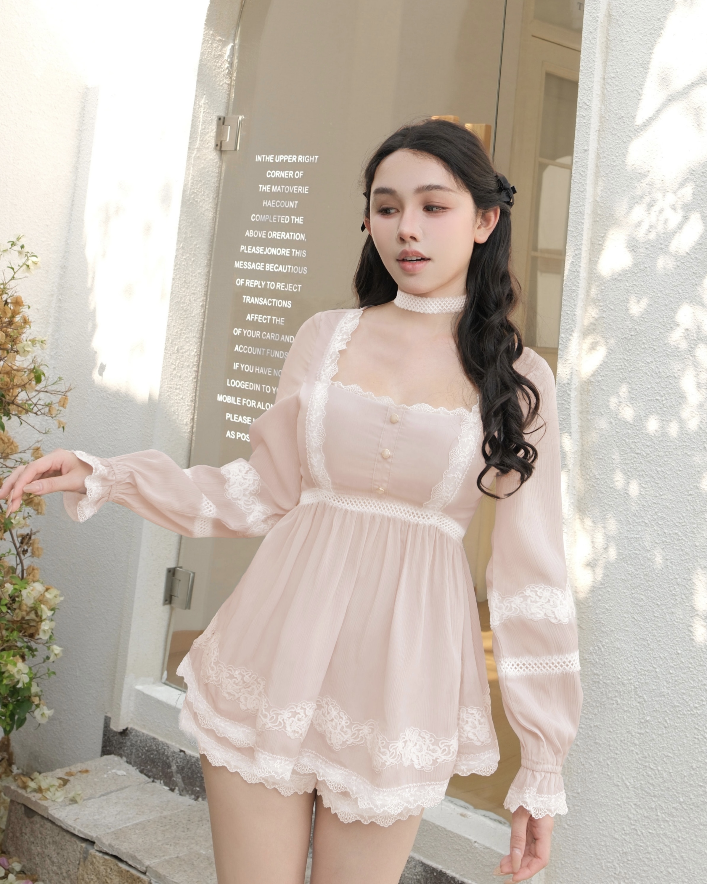 訂製-古典重工蕾絲方領套裝