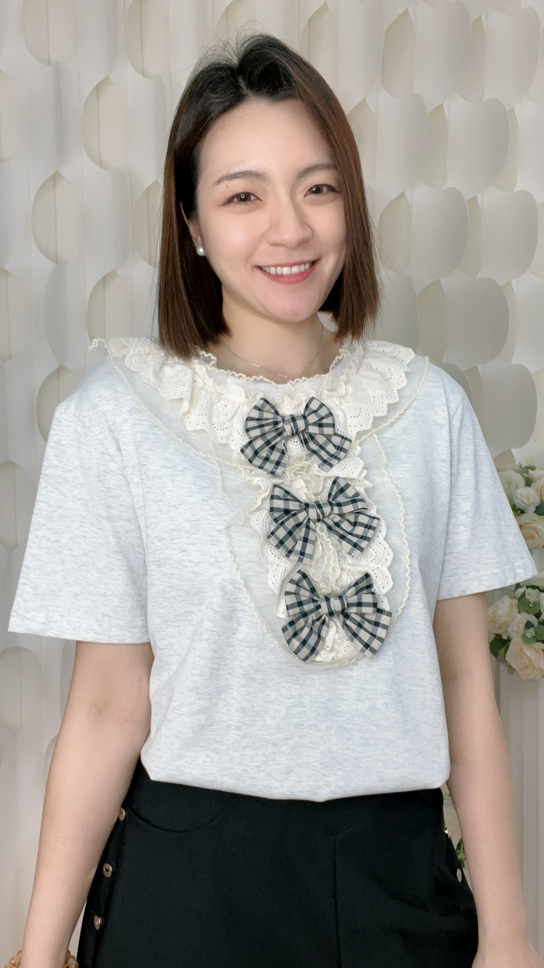 通花LACE領蝴蝶結棉質上衣（胸40-42 腰40-42 長24吋）26068 #2404clo