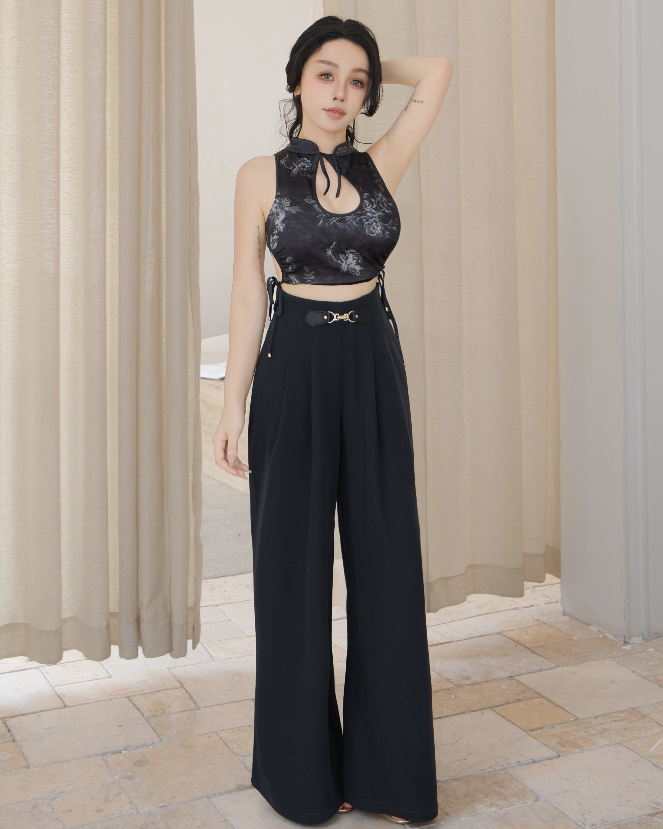 訂製-質感皮帶釦修身寬褲