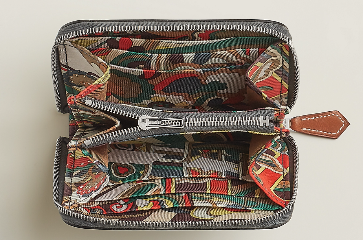 LYS01632 Hermes Silk'In Compact wallet - Gris Misty / Beige Marfa / Prunoir