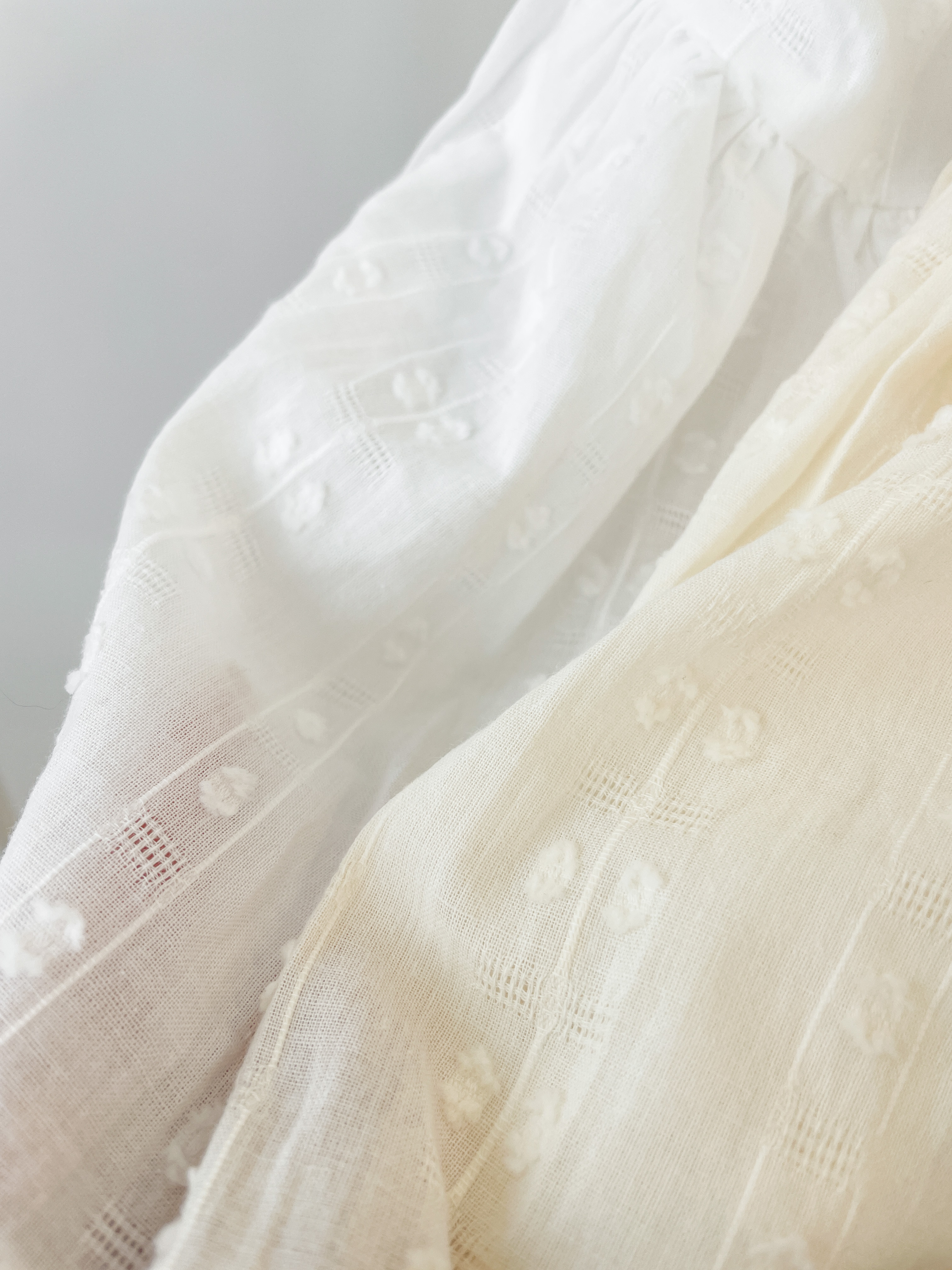 T1526 Lumière Strapped Cami Top