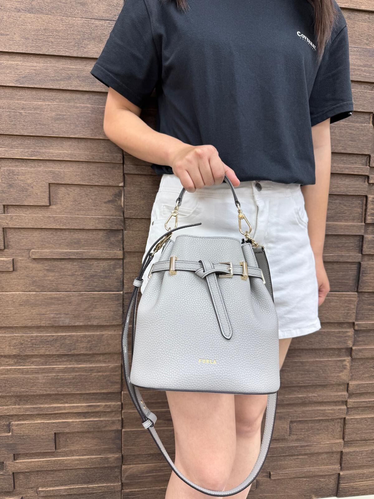 LYS01636 FURLA  真皮荔枝紋水桶袋灰色