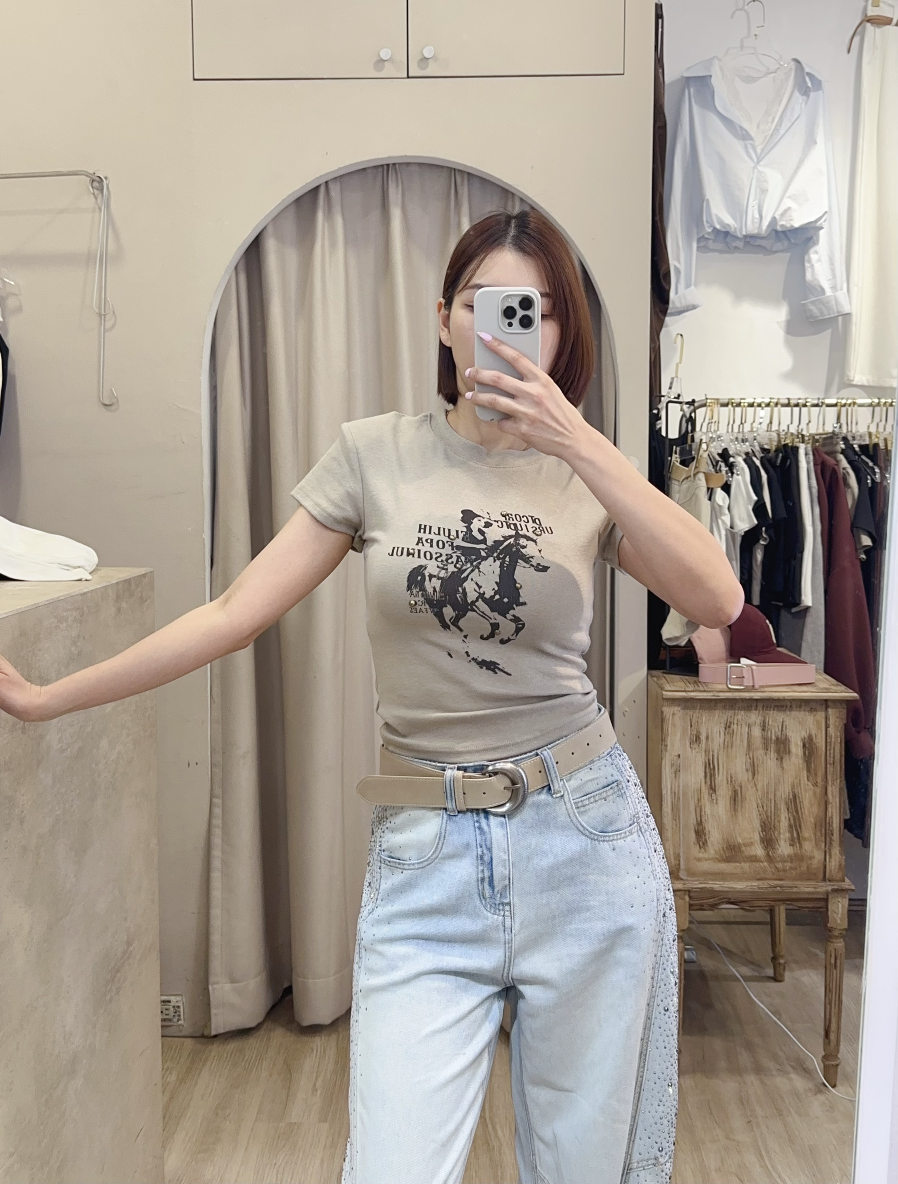 西部女孩彈力墊肩合身短ＴＥＥ